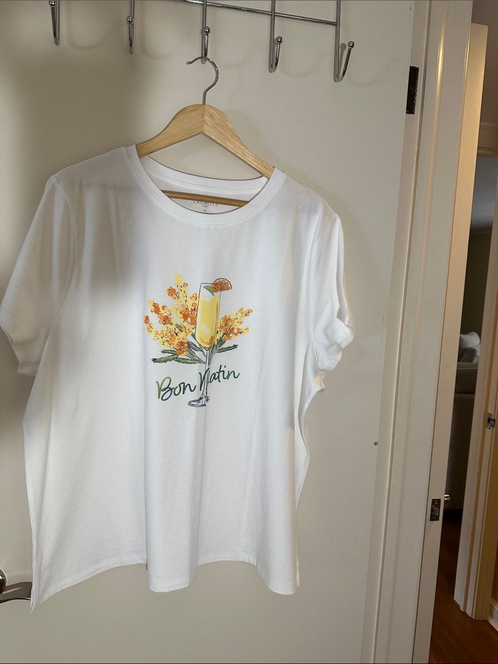 Talbots White Cotton Crewneck Tee . New without tags. Never worn. No flaws . 3X